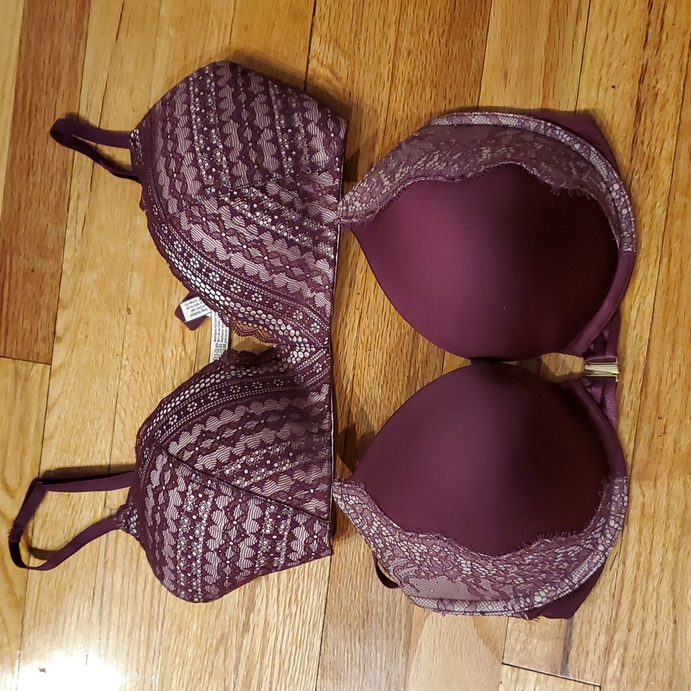 32DD Victoria's Secret bras
